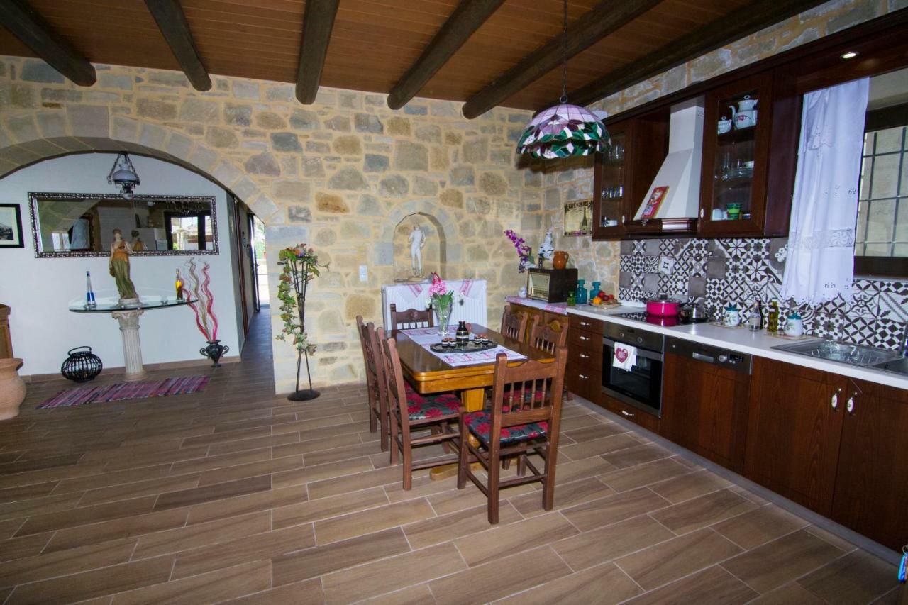 Mansion Rokka Villa Kissamos Exterior photo
